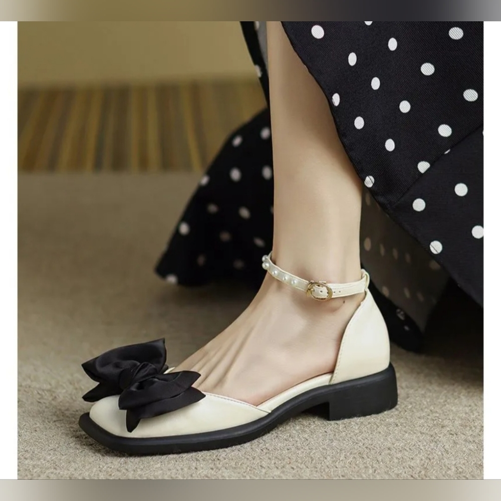 Black & Cream Block Heel Faux Pearl Ankle Strap Pumps Size 9 - Picture 2 of 11